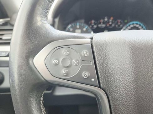 Used 2020 Chevrolet Suburban Premier w/ Premier 6.2L Value Package image 22