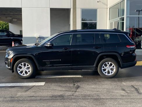 Used 2022 Jeep Grand Cherokee L Limited AWD/4WD image 6