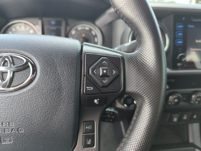 Used 2019 Toyota Tacoma TRD Off-Road AWD/4WD image 41
