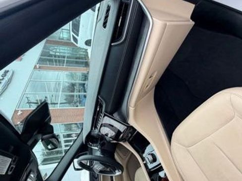 Certified 2023 Jeep Grand Cherokee Limited image 9