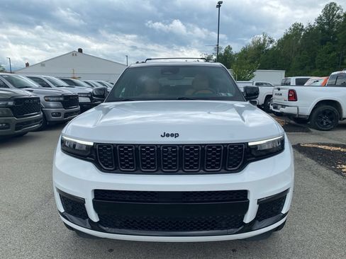 Used 2024 Jeep Grand Cherokee L Summit w/ High Altitude Package AWD/4WD image 6