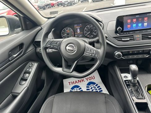 Used 2024 Nissan Altima 2.5 S image 18