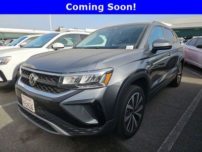 Used 2022 Volkswagen Taos SE w/ IQ.Drive SE Package