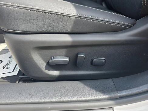 New 2025 Nissan Altima 2.5 SL image 17