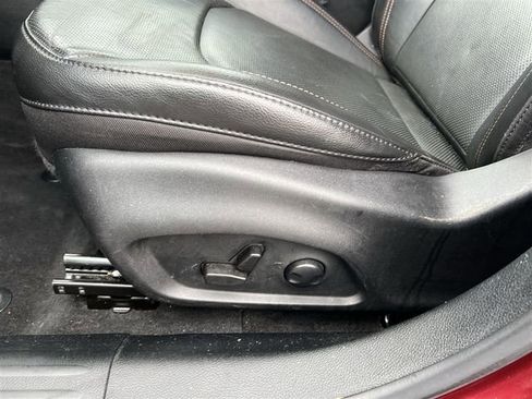 Used 2022 Jeep Compass Limited w/ Elite Group image 19