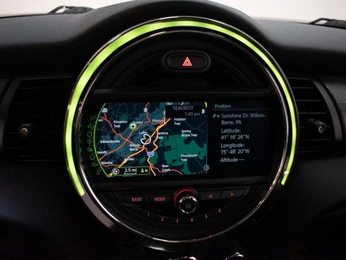 Used 2018 MINI Cooper 2-Door Hardtop image 14