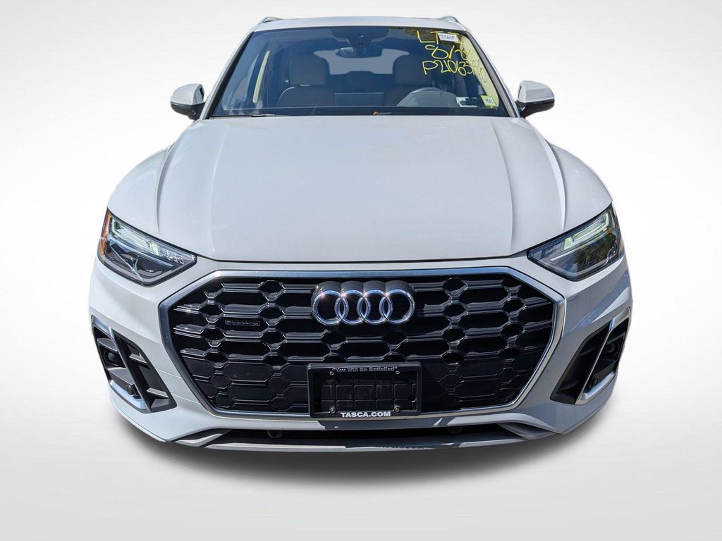 Used 2023 Audi Q5 2.0T Premium w/ Convenience Package AWD/4WD image 9