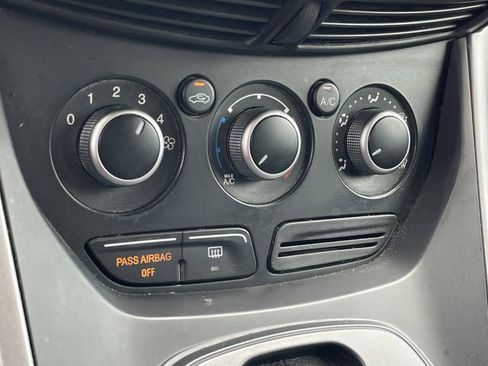 Used 2015 Ford Escape SE FWD image 18