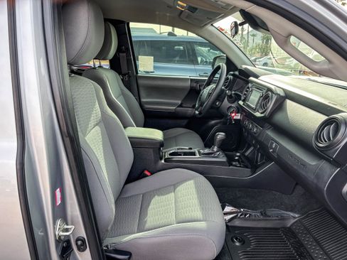 Used 2019 Toyota Tacoma SR5 image 15