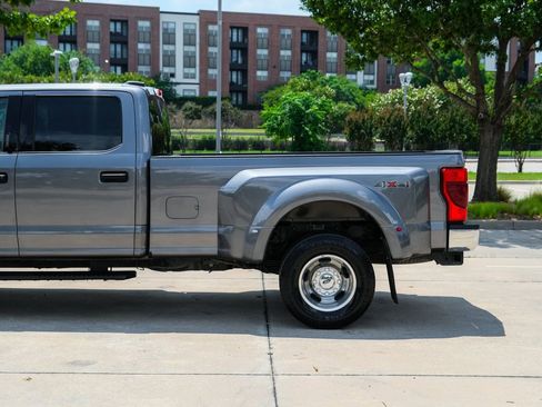 Used 2022 Ford F350 XLT w/ XLT Value Package AWD/4WD image 13