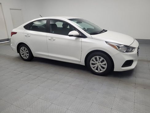 Used 2021 Hyundai Accent SE FWD image 11