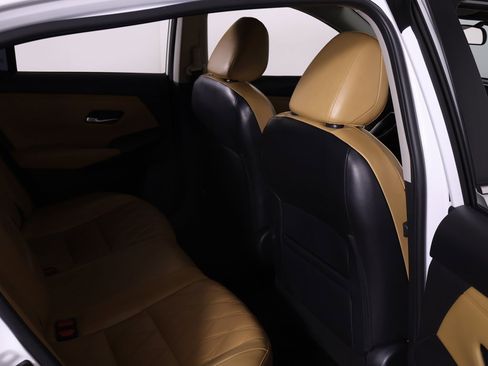 Used 2023 Nissan Sentra SV w/ SV Premium Package image 28