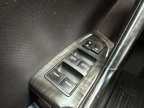 Used 2011 Acura TSX Sedan image 22