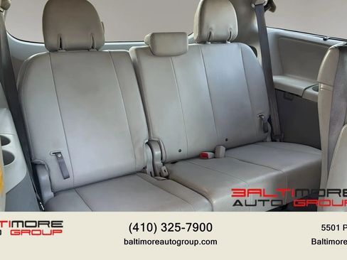 Used 2014 Toyota Sienna XLE w/ Entertainment Package AWD/4WD image 27