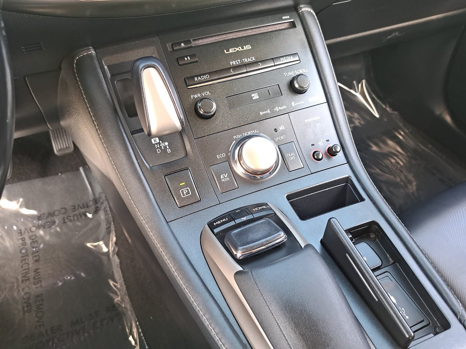 Used 2017 Lexus CT 200h w/ Navigation System Package FWD image 26