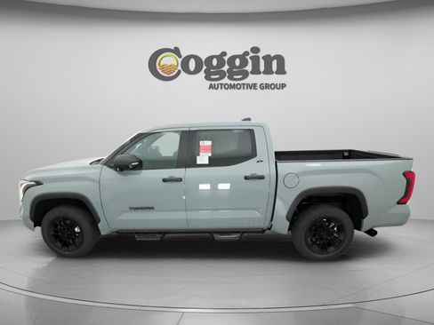 New 2026 Toyota Tundra SR5 AWD/4WD image 6
