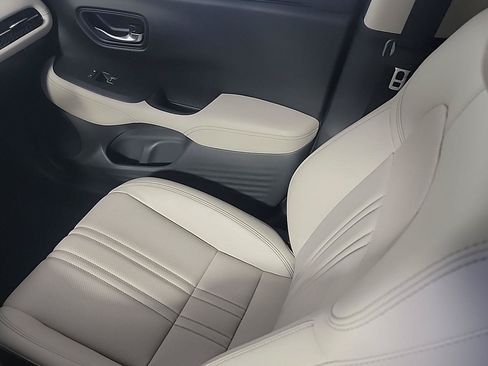 Certified 2024 Honda HR-V EX-L image 21