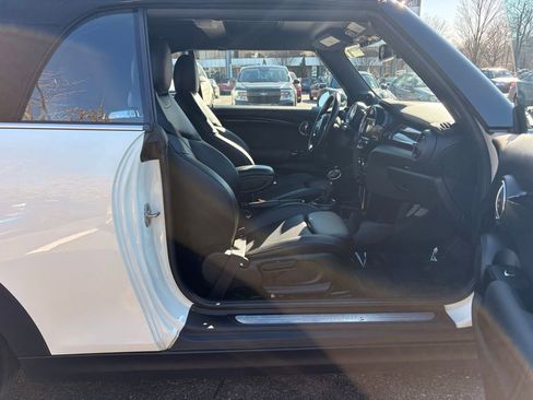 Used 2017 MINI Cooper S image 20