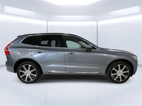 Used 2021 Volvo XC60 T5 Inscription w/ Protection Package Premier image 8