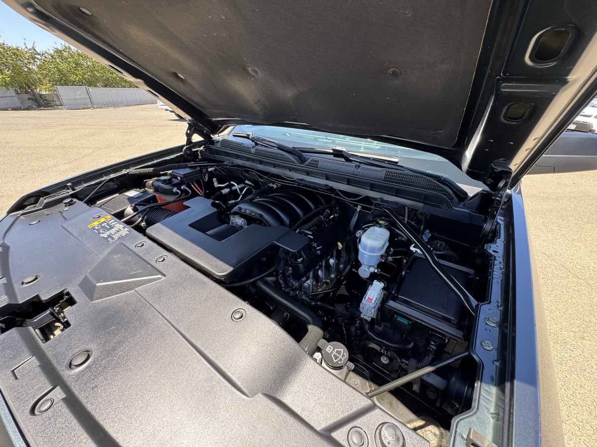 Used 2018 Chevrolet Silverado 1500 LT w/ All Star Edition AWD/4WD image 41