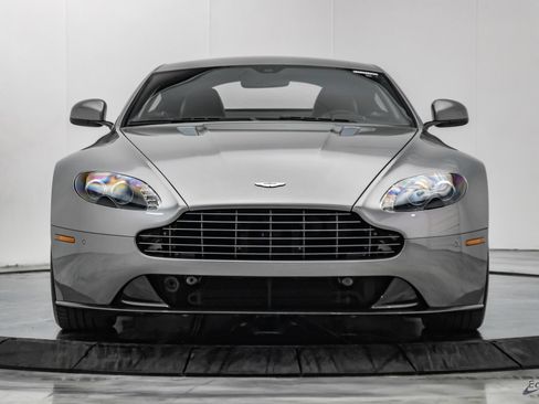 Used 2014 Aston Martin V8 Vantage S RWD image 34