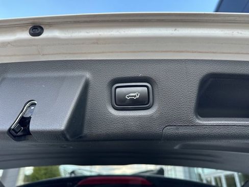 Used 2022 Hyundai Santa Fe Limited image 46