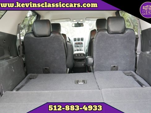 Used 2010 GMC Acadia SLE image 27