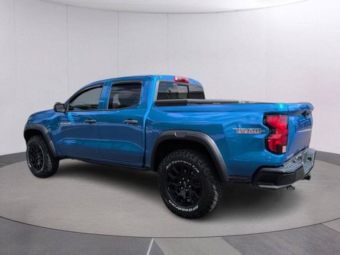 Used 2024 Chevrolet Colorado Trail Boss w/ Advanced Trailering Package AWD/4WD image 3