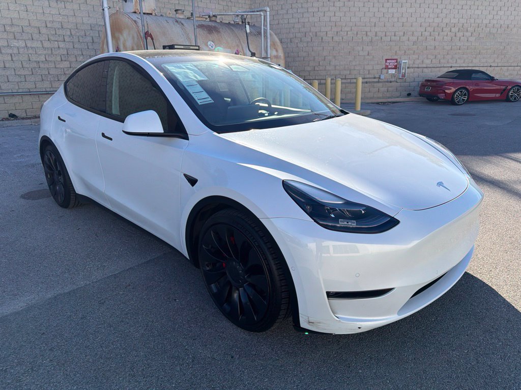 Used 2022 Tesla Model Y Performance AWD/4WD image 4