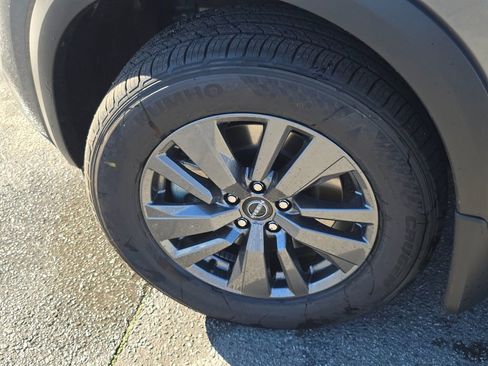 New 2026 Nissan Pathfinder SV image 12