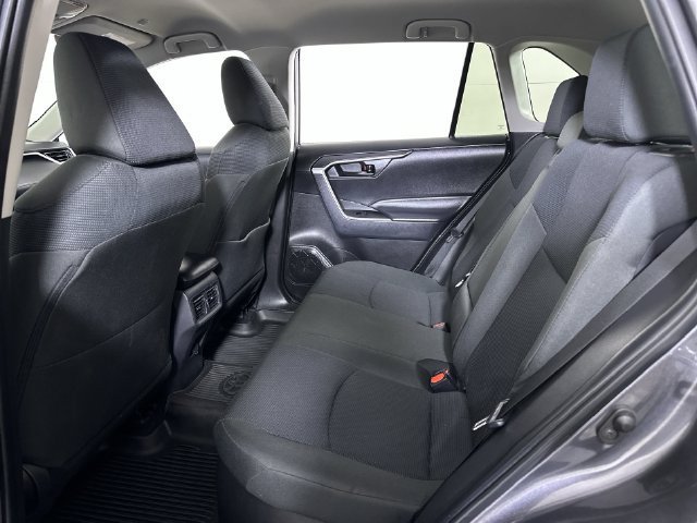 Used 2025 Toyota RAV4 LE AWD/4WD image 26
