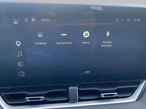 Certified 2025 Chevrolet Equinox LT FWD image 17