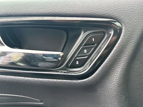 Used 2024 Dodge Durango GT image 30