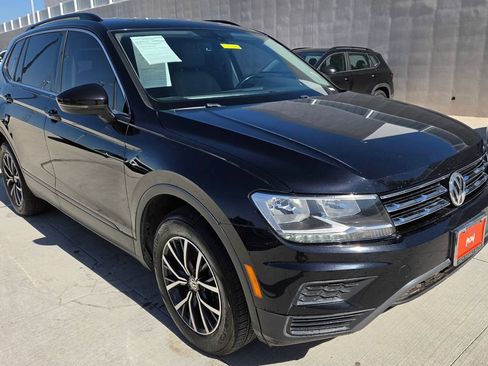 Used 2019 Volkswagen Tiguan SE FWD image 3