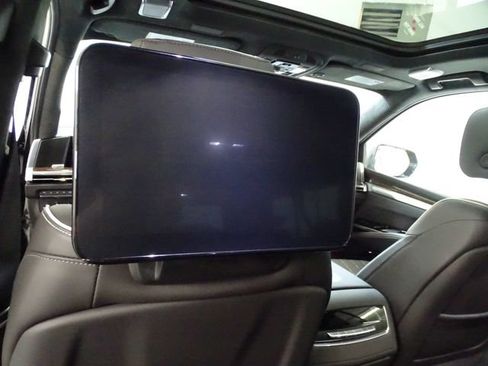 Used 2025 Cadillac Escalade ESV Sport Platinum AWD/4WD image 11