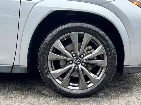 Used 2023 Lexus UX 250h F Sport image 9