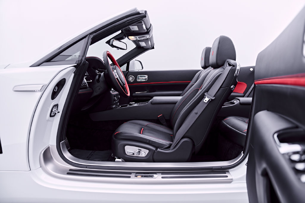Used 2020 Rolls-Royce Dawn RWD image 47
