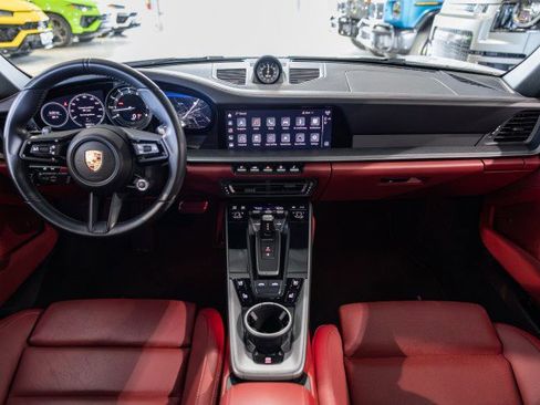 Used 2024 Porsche 911 Targa 4S w/ Premium Package image 27