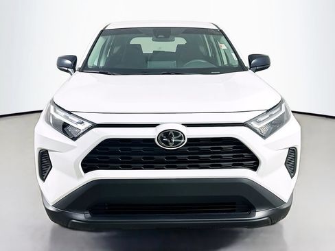 Used 2025 Toyota RAV4 LE AWD/4WD image 2