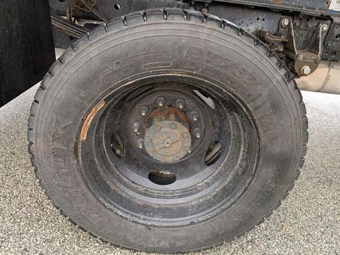 Used 2022 Ford F550 4x4 Regular Cab Super Duty w/ Power Equipment Group image 27