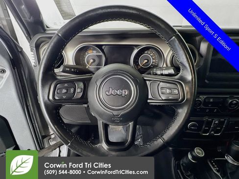 Used 2021 Jeep Wrangler Unlimited Sport AWD/4WD image 8