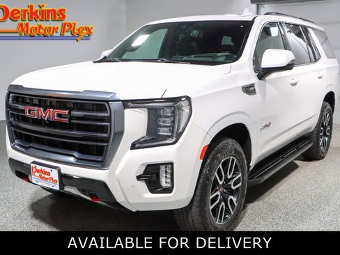 Used 2024 GMC Yukon AT4 w/ Technology Package image 1
