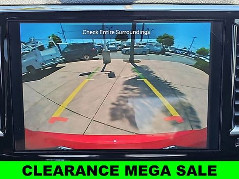 New 2025 Chrysler Pacifica Select image 24