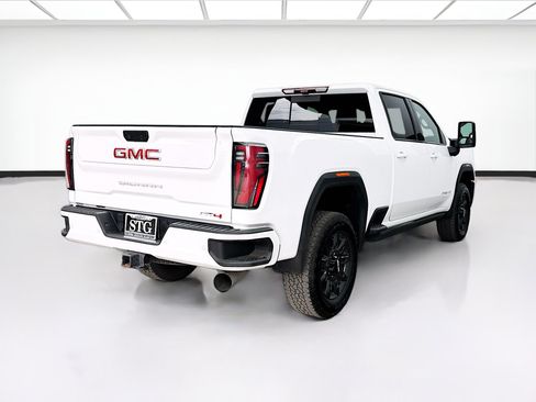 Used 2025 GMC Sierra 3500 AT4 w/ AT4 Premium Plus Package AWD/4WD image 4