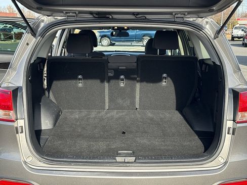 Used 2018 Kia Sorento L image 23