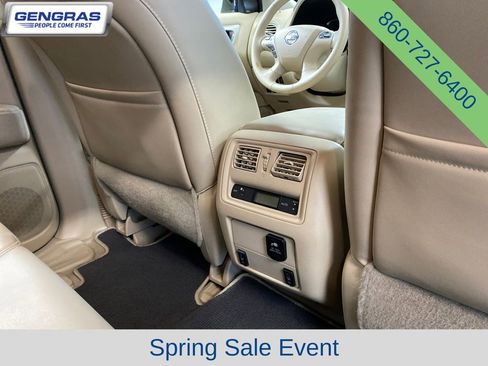 Used 2015 Nissan Pathfinder SL w/ SL Tech Package AWD/4WD image 41