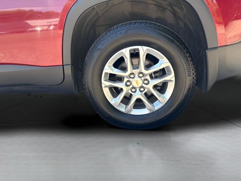 Used 2020 Chevrolet Traverse LT w/ LPO, Floor Liner Package AWD/4WD image 8