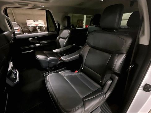 Certified 2025 Ford Expedition Max Platinum AWD/4WD image 25