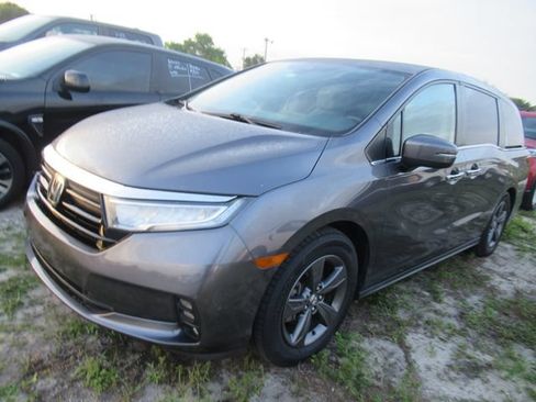 Used 2022 Honda Odyssey EX image 3