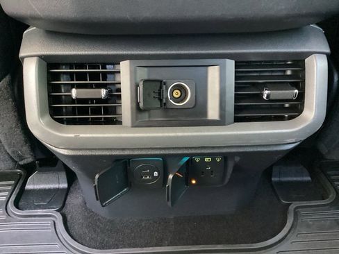 Used 2022 Ford F150 Lariat image 40